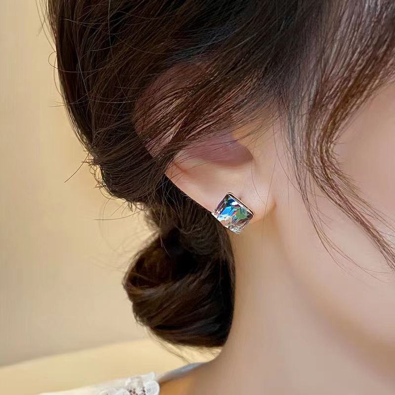 1 Pair Cute Simple Style Rubik's Cube Artificial Gemstones Gold Plated Ear Studs display picture 3