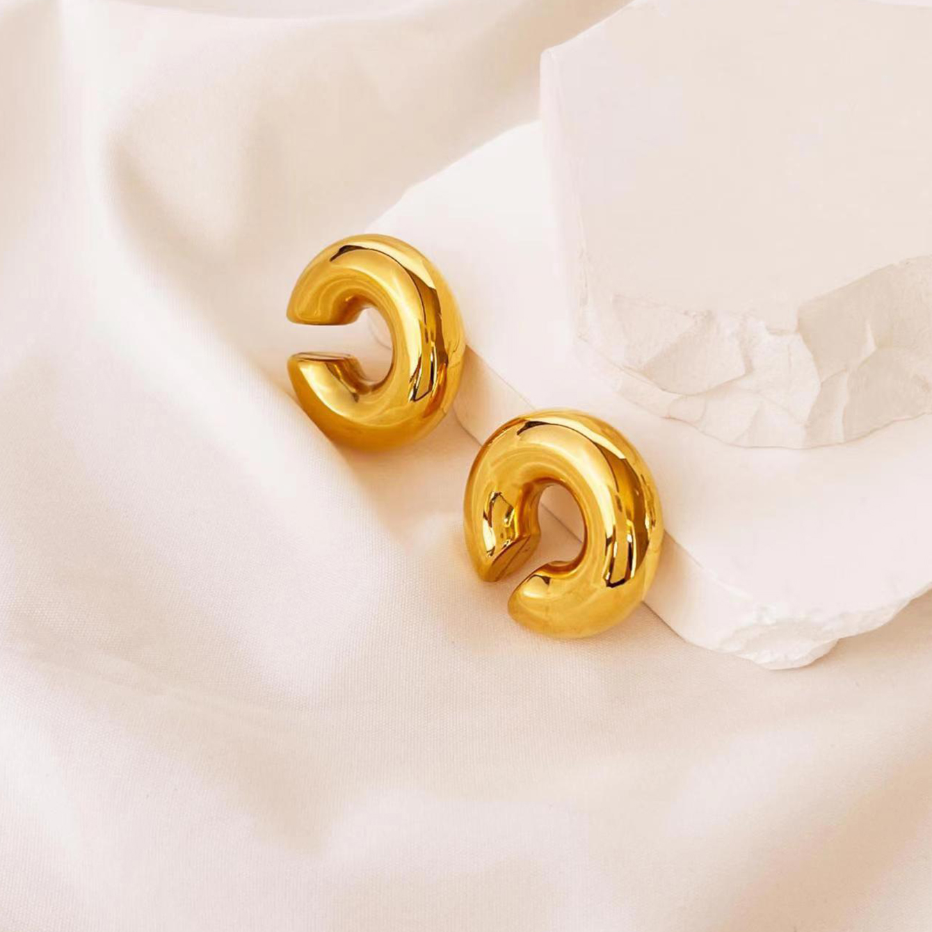 1 Pair Vintage Style Simple Style Classic Style Circle Copper 18K Gold Plated Ear Cuffs display picture 4