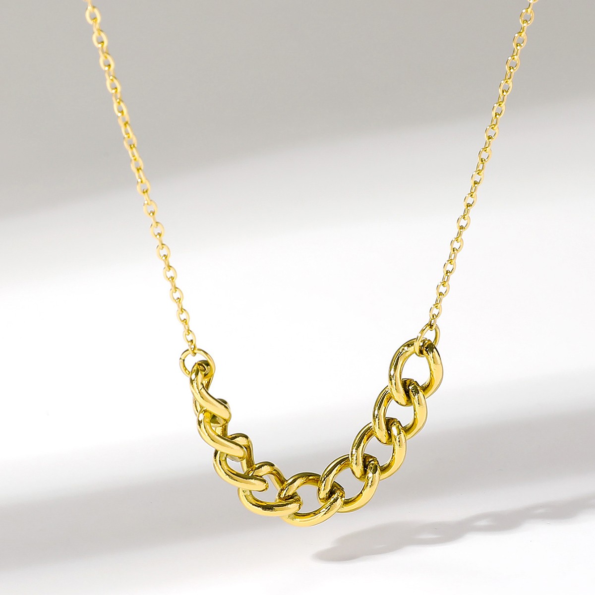 Wholesale Vintage Style Twist Stainless Steel Plating 18k Gold Plated Necklace display picture 3