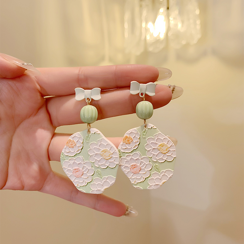 1 Pair Vintage Style Flower Bow Knot Stoving Varnish Alloy Resin Drop Earrings display picture 1