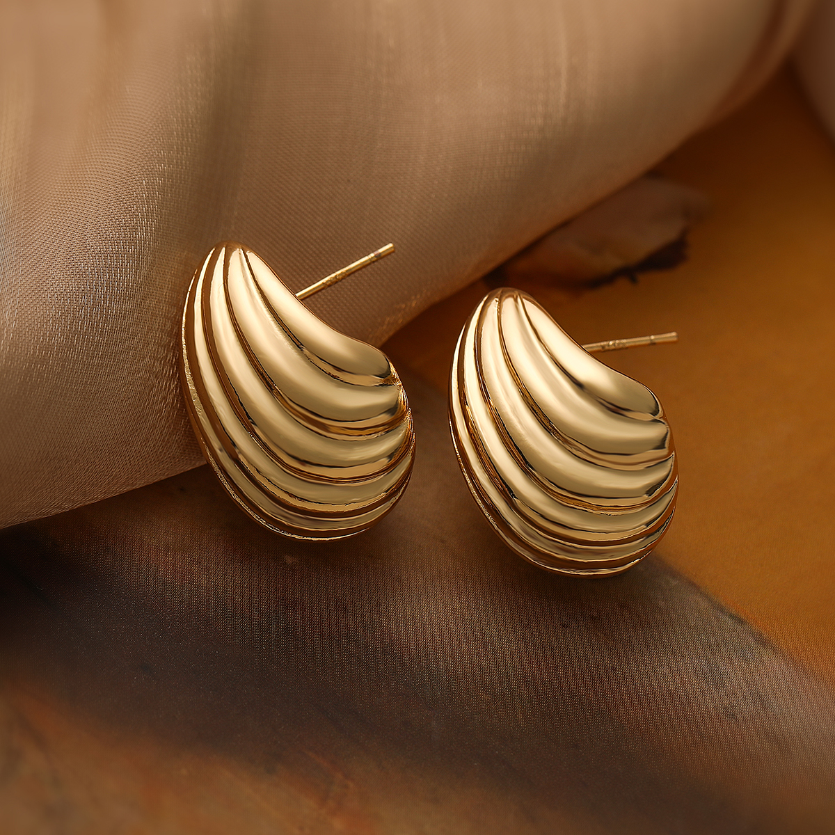 1 Pair Simple Style Roman Style Geometric Plating Copper 18k Gold Plated Ear Studs display picture 4