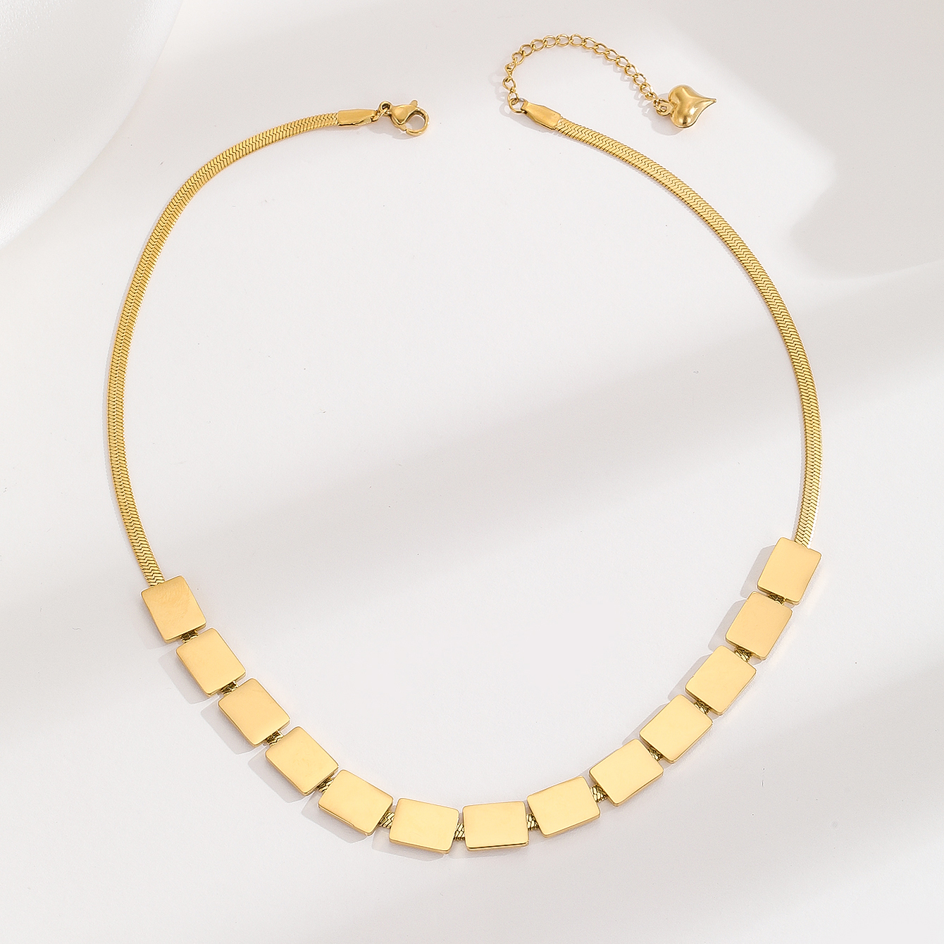 Großhandel Einfacher Stil Einfarbig Rostfreier Stahl Überzug 18 Karat Vergoldet Halskette display picture 5