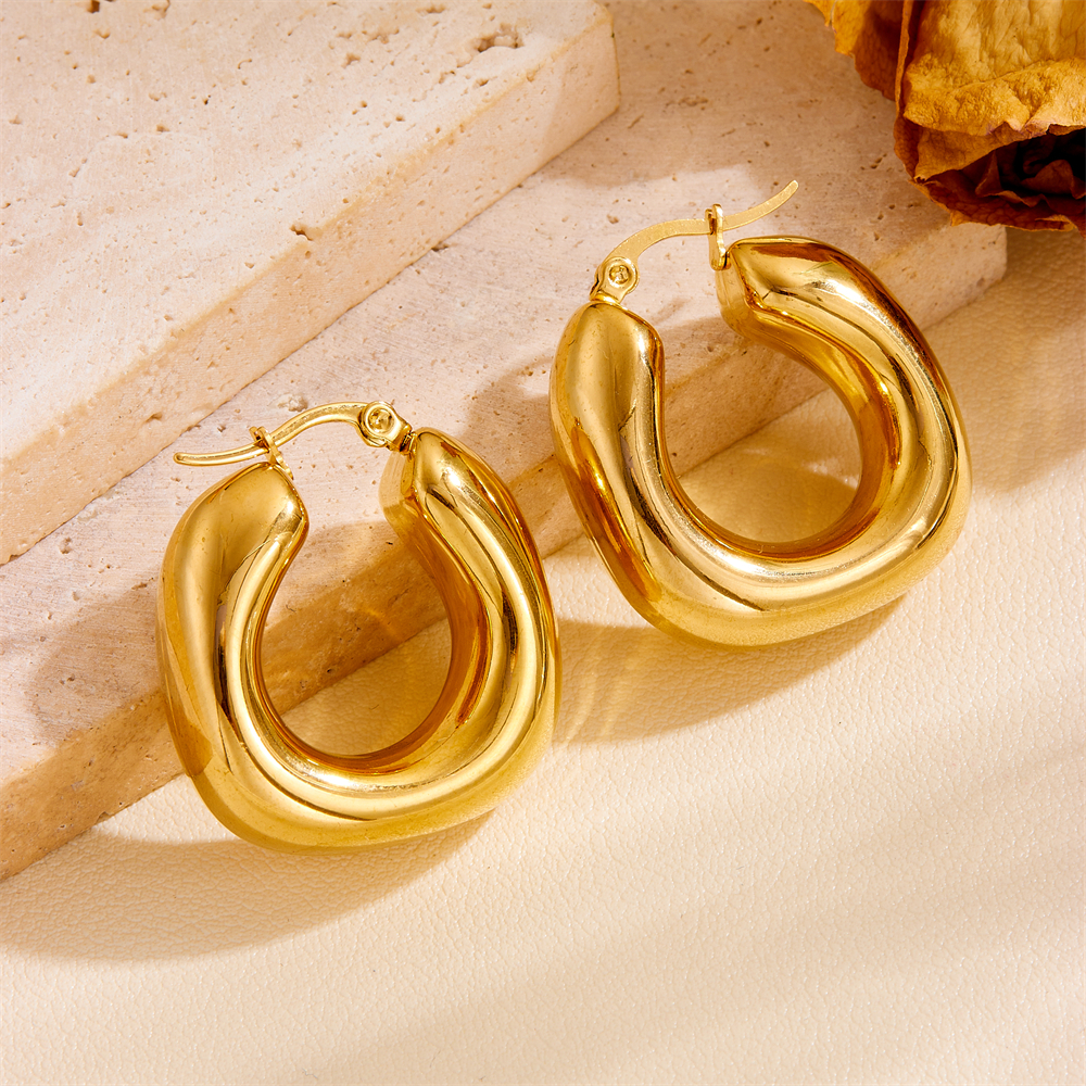 1 Pair Vintage Style Solid Color Plating Stainless Steel 18K Gold Plated Hoop Earrings display picture 8