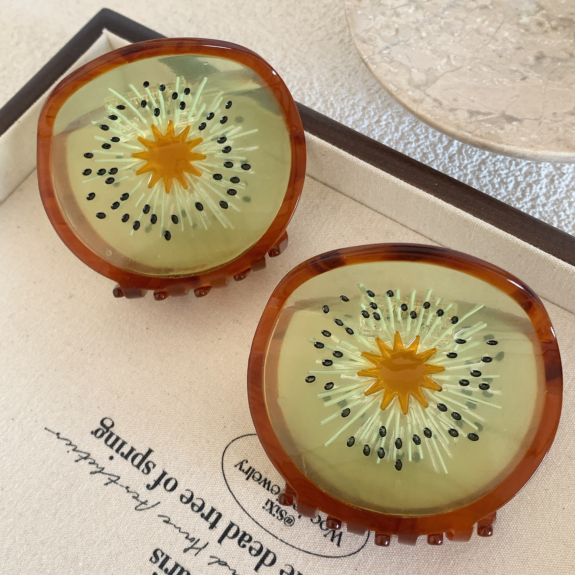 Vintage Style Kiwi Fruit Acetic Acid Sheets Hair Claws display picture 2