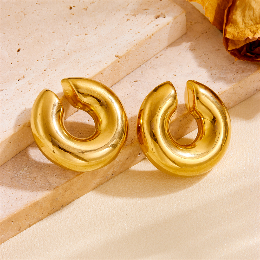 1 Pair Simple Style Classic Style C Shape U Shape Plating Titanium Steel 18K Gold Plated Ear Cuffs display picture 5