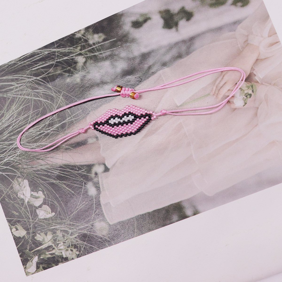 Ig Style Elegant Lips Glass Handmade Women's Bracelets display picture 5