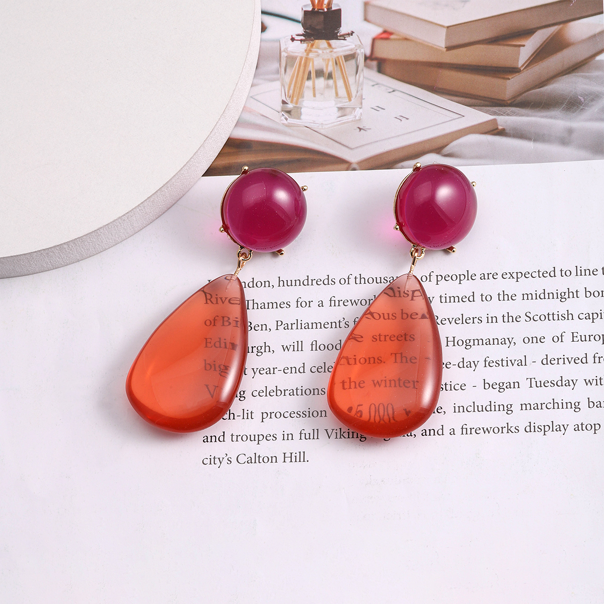 1 Pair Commute Irregular Water Droplets Plating Resin Silver Plated Drop Earrings display picture 6