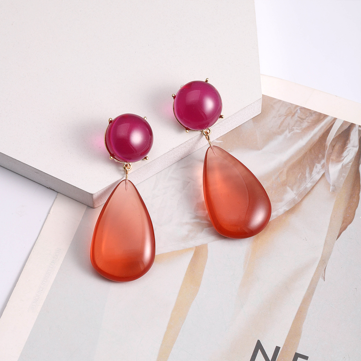 1 Pair Commute Irregular Water Droplets Plating Resin Silver Plated Drop Earrings display picture 7