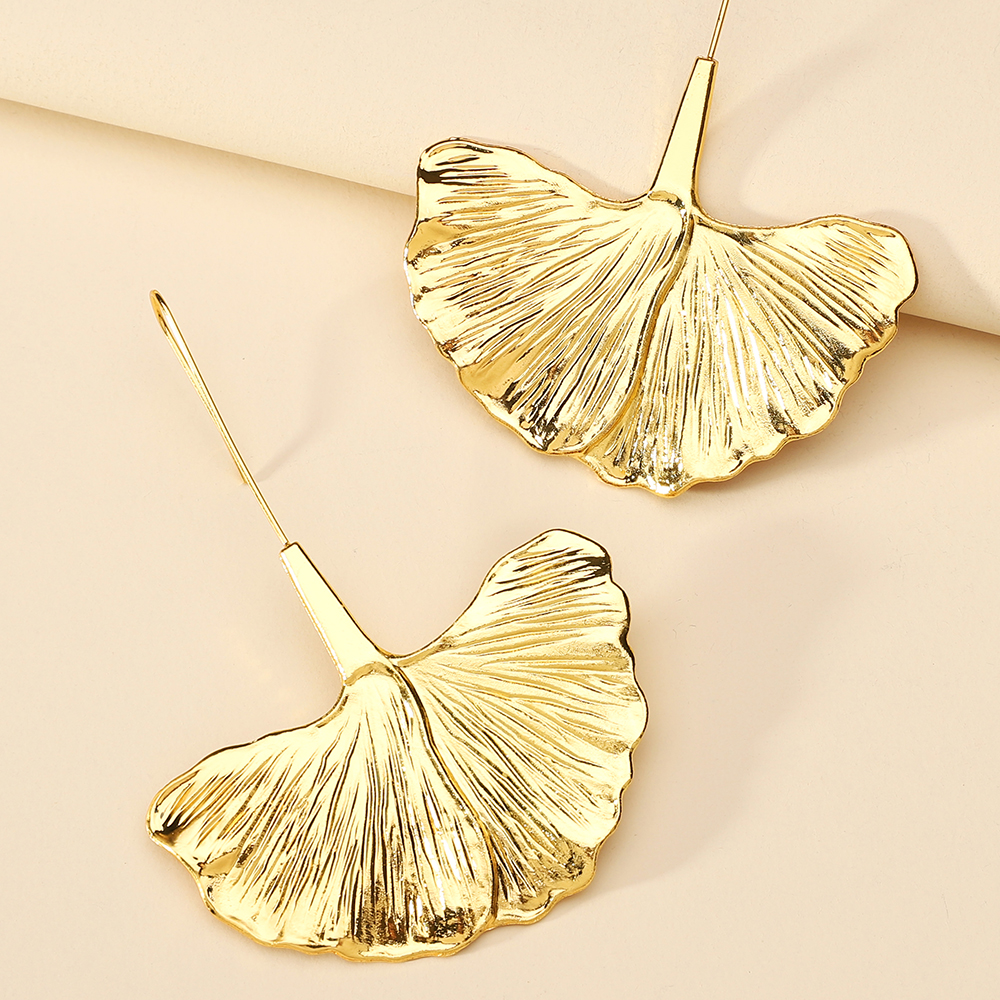 1 Pair Luxurious Leaves Plating Zinc Alloy Gold Plated Dangling Earrings display picture 7