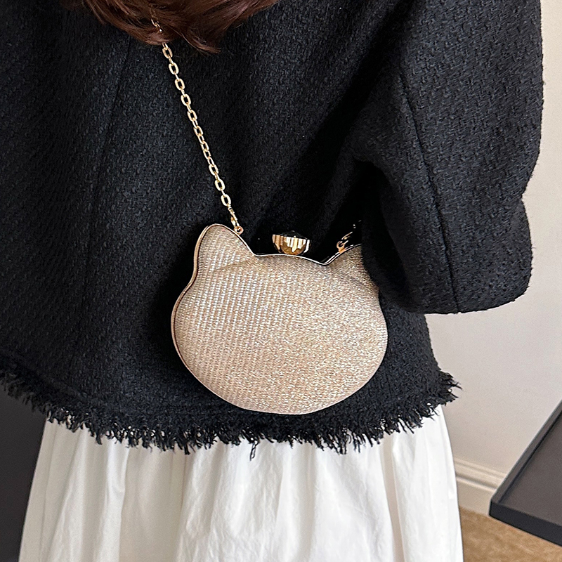 Women's Pvc Solid Color Classic Style Sequins Semicircle Clasp Frame Shoulder Bag display picture 2