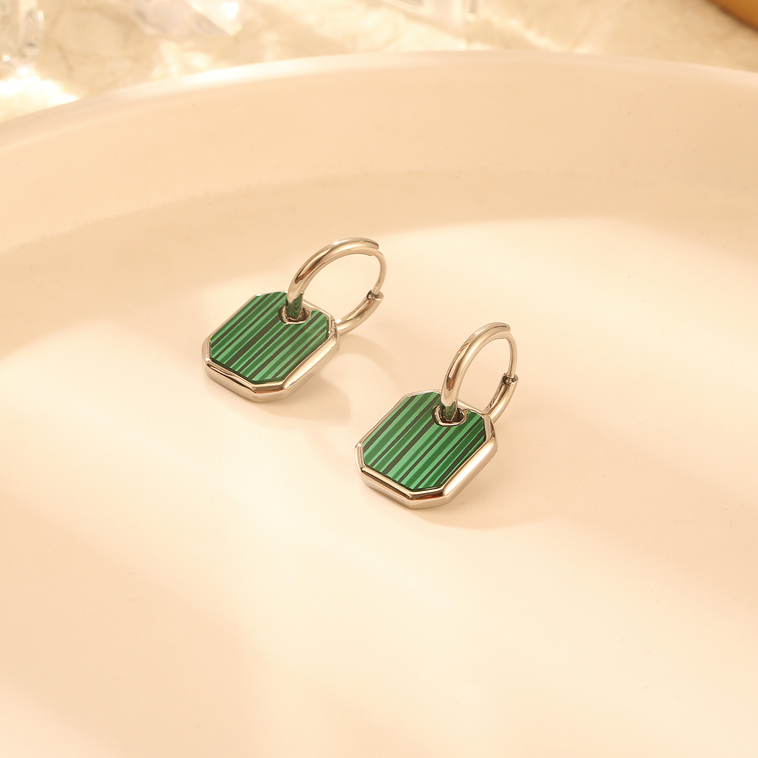 1 Pair Elegant Square Polishing Plating Inlay 304 Stainless Steel Malachite 18K Gold Plated Drop Earrings display picture 2