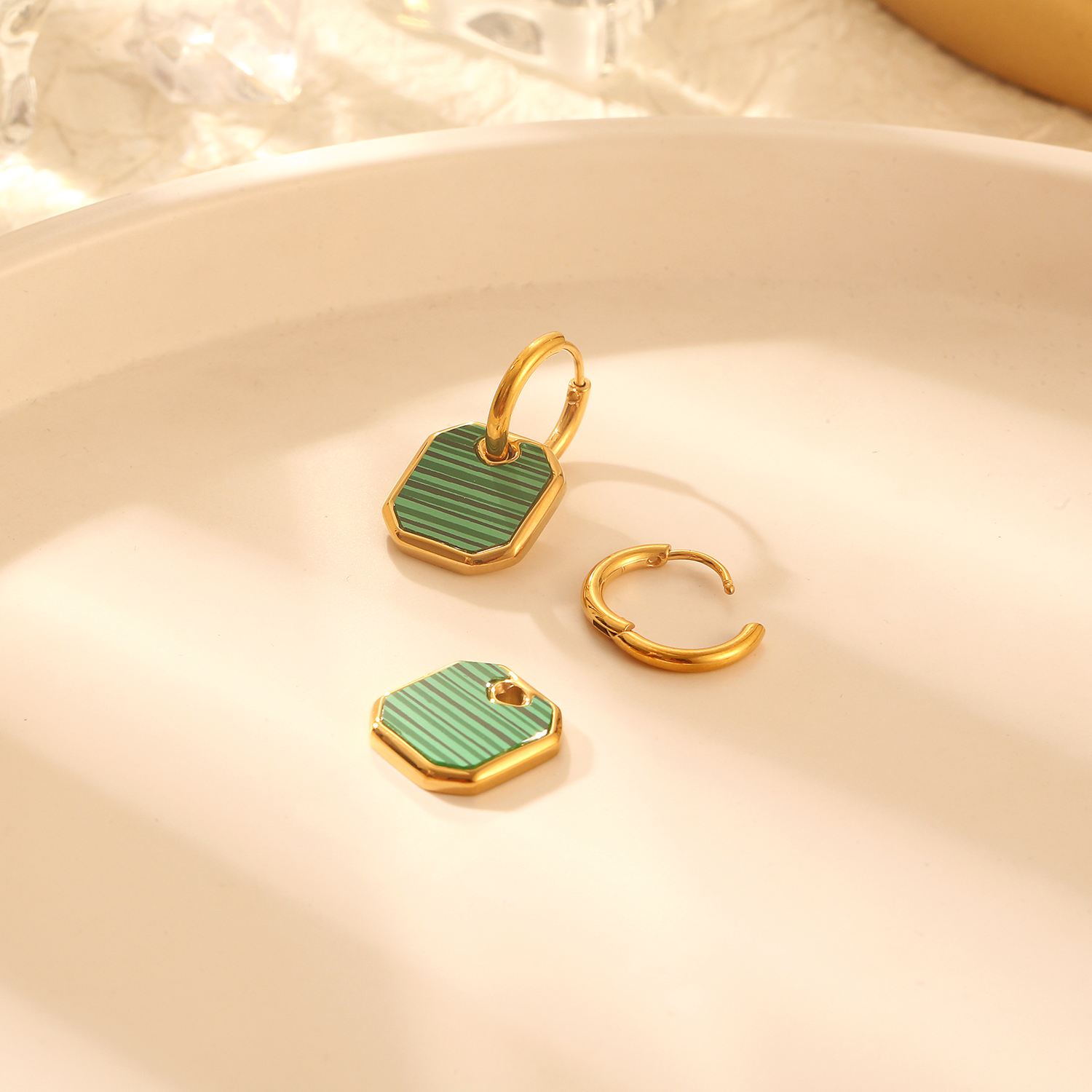 1 Pair Elegant Square Polishing Plating Inlay 304 Stainless Steel Malachite 18K Gold Plated Drop Earrings display picture 5