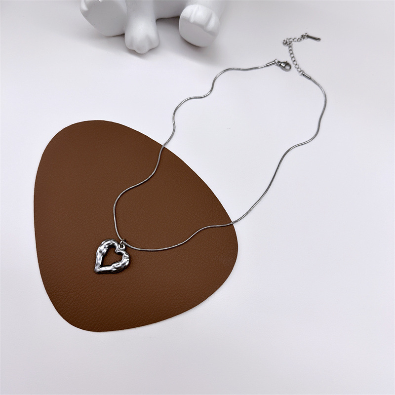 Wholesale Simple Style Heart Shape Stainless Steel Plating Hollow Out Pendant Necklace display picture 13