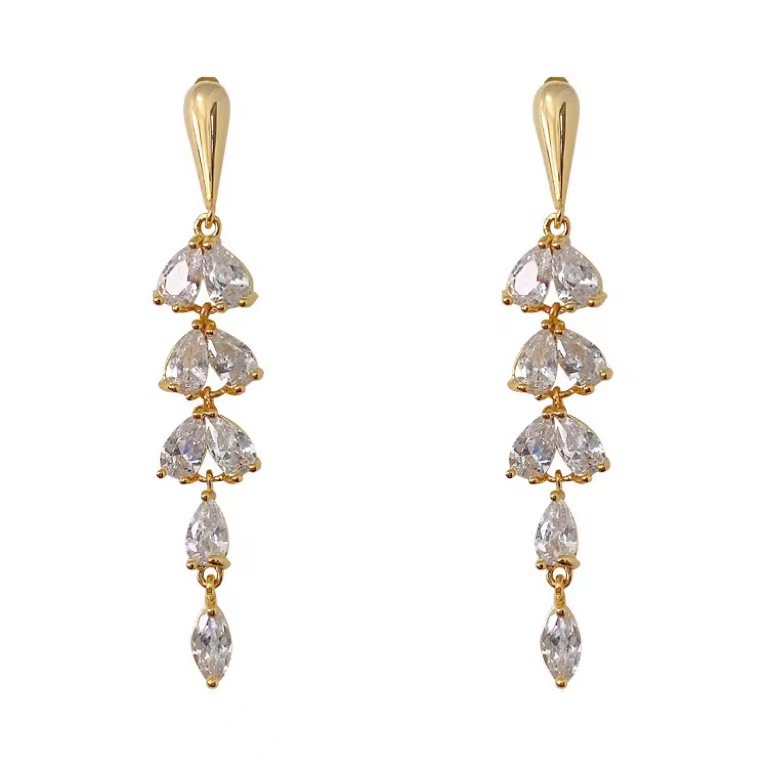 1 Pair Simple Style Classic Style Korean Style Solid Color Alloy Drop Earrings display picture 5