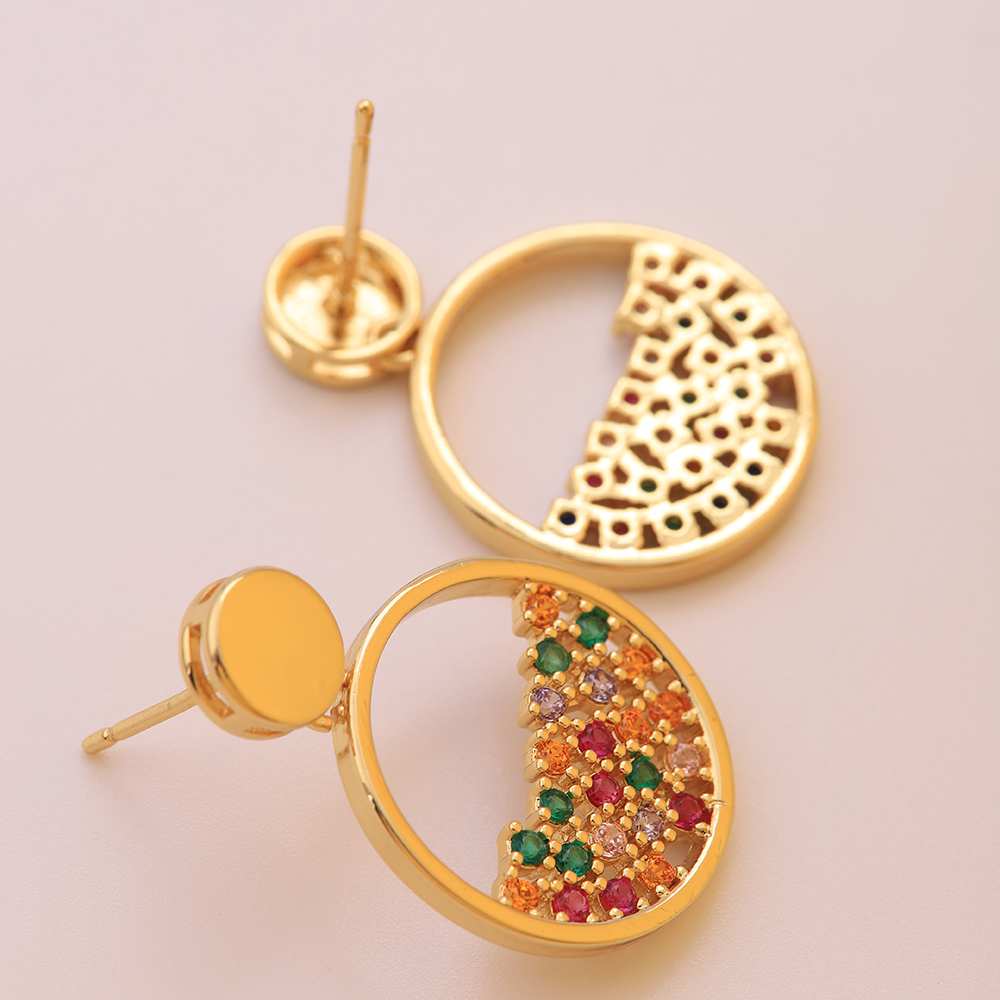 1 Pair Ig Style Elegant Streetwear Round Plating Inlay Brass Zircon 18k Gold Plated Ear Studs display picture 6
