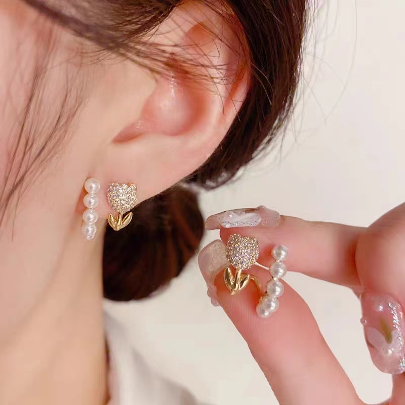 1 Paire Mignon Sucré Fleur Placage Incruster Alliage Perles Artificielles Plaqué Or Boucles D'oreilles display picture 4