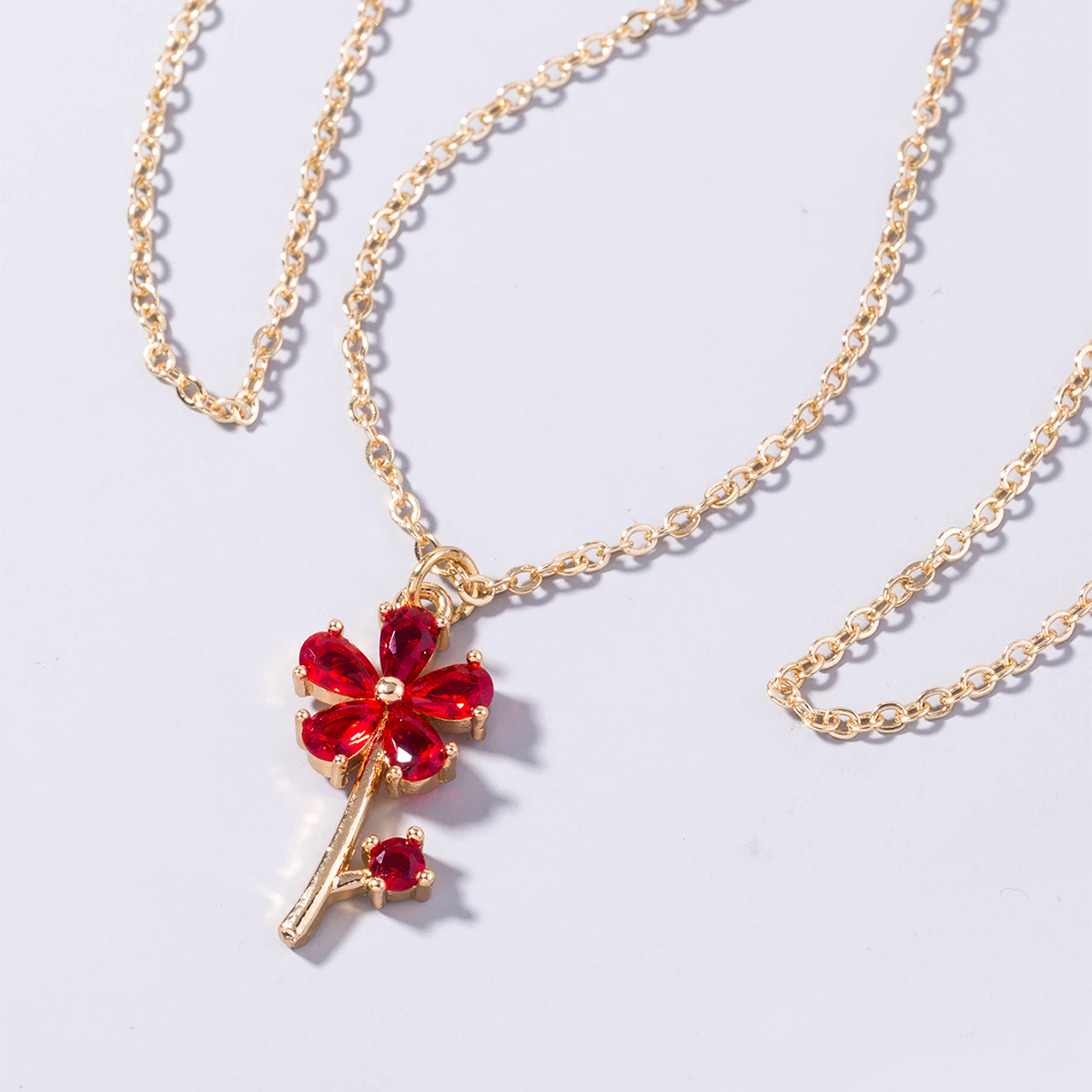Elegant Lady Flower Copper Inlay Zircon Pendant Necklace display picture 2