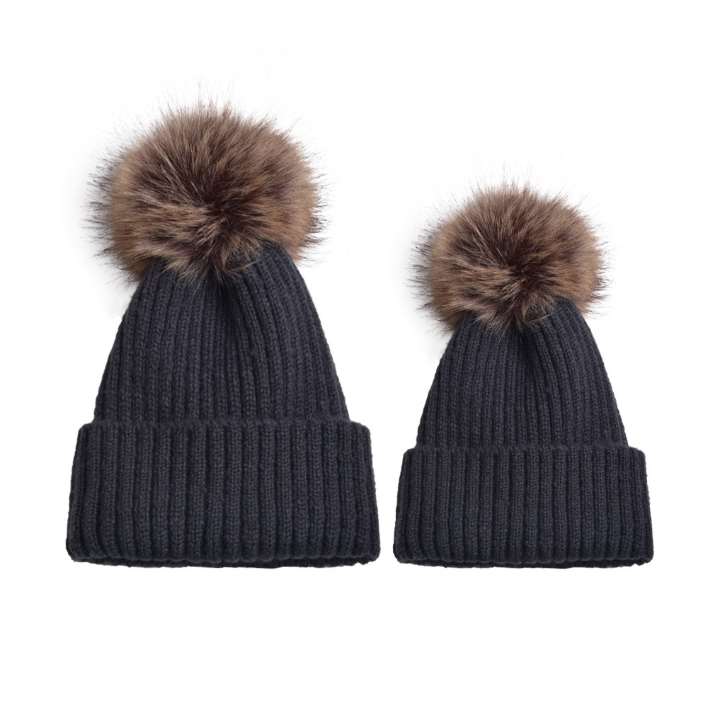 Children Unisex Adults Basic Simple Style Solid Color Pom Poms Eaveless Wool Cap display picture 3