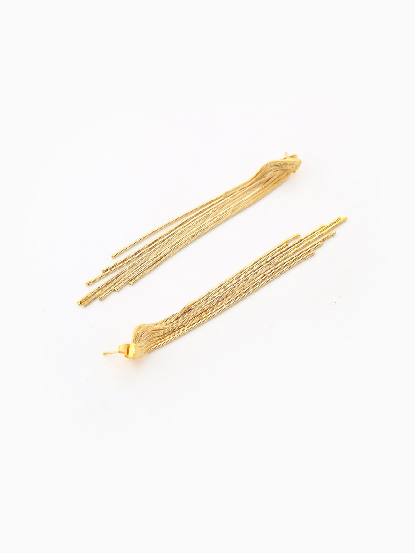 1 Pair Elegant Classic Style Solid Color Tassel Plating Copper 18k Gold Plated Drop Earrings display picture 4