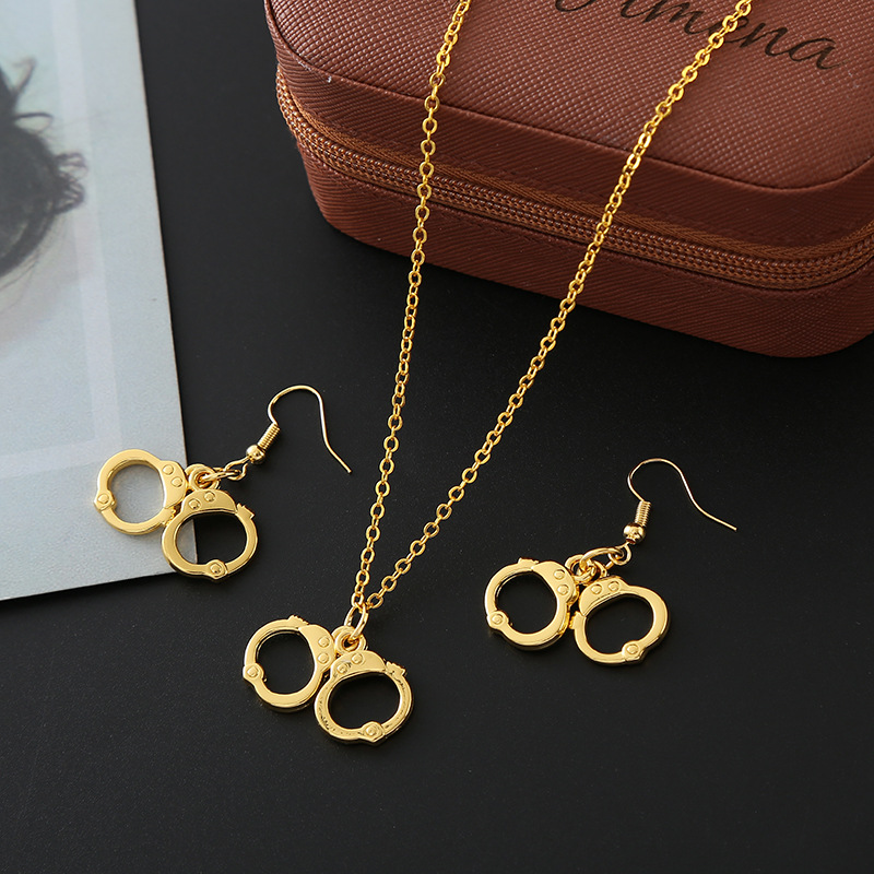 Simple Style Classic Style Solid Color Zinc Alloy Polishing Women's Earrings Necklace display picture 1
