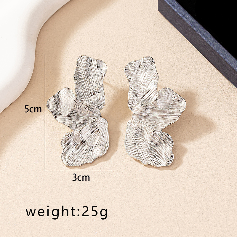 1 Pair Retro Punk Flower Plating Zinc Gold Plated Ear Studs display picture 10
