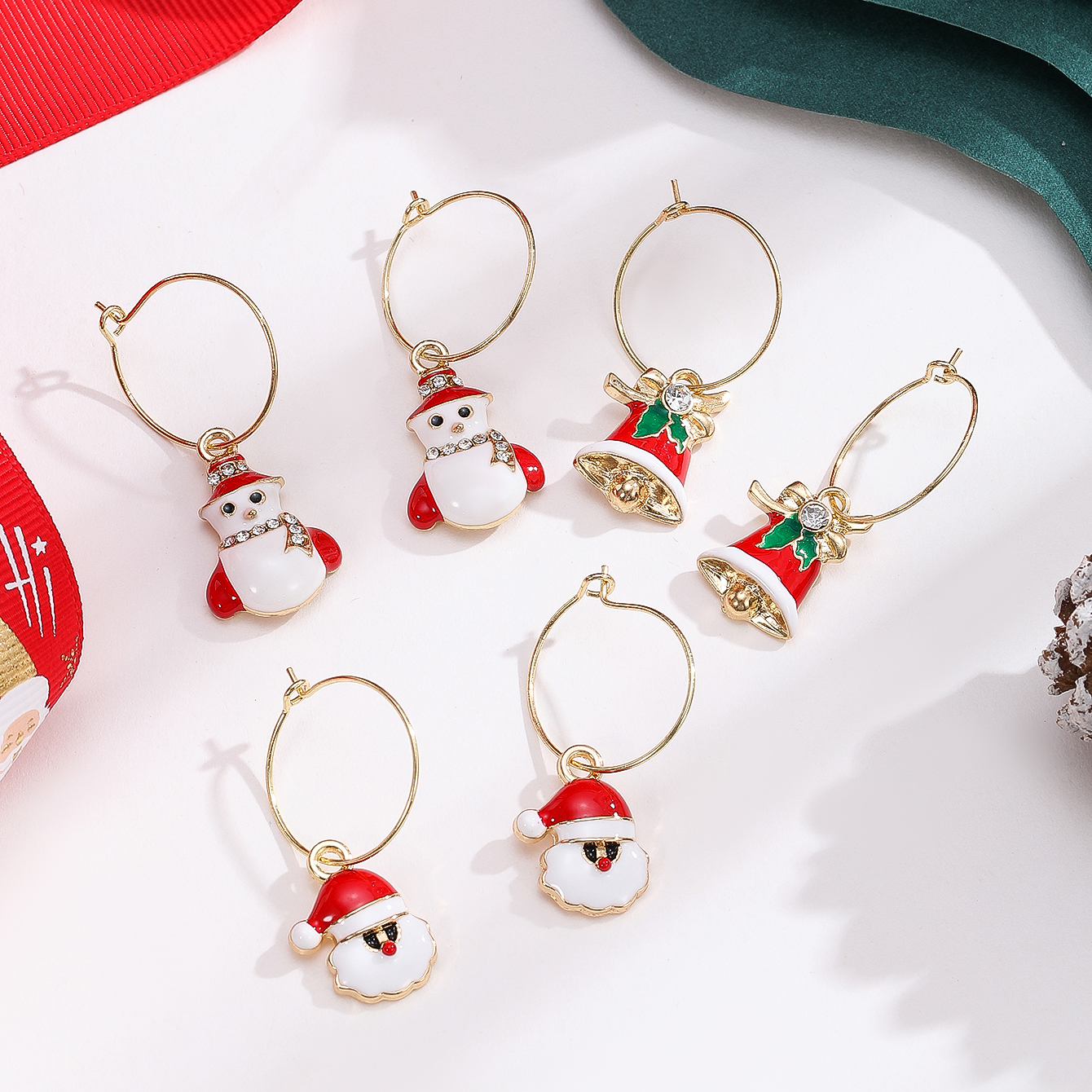 3 Pairs Simple Style Classic Style Santa Claus Bell Snowman Enamel Plating Inlay Alloy Rhinestones Gold Plated Hoop Earrings display picture 5