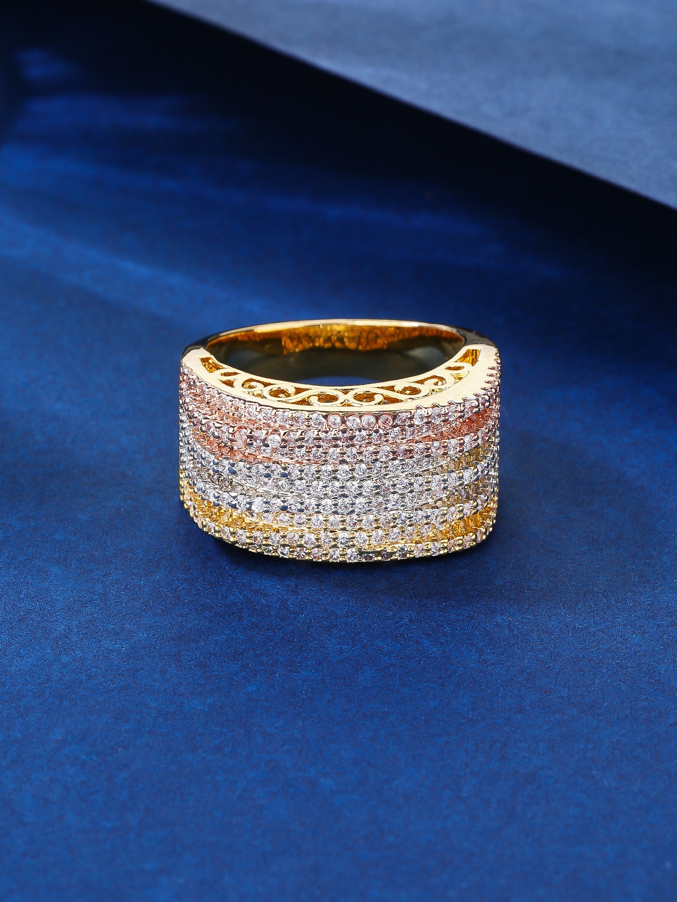 Elegant Glam Geometric Copper Plating Inlay Zircon Gold Plated Rings display picture 2