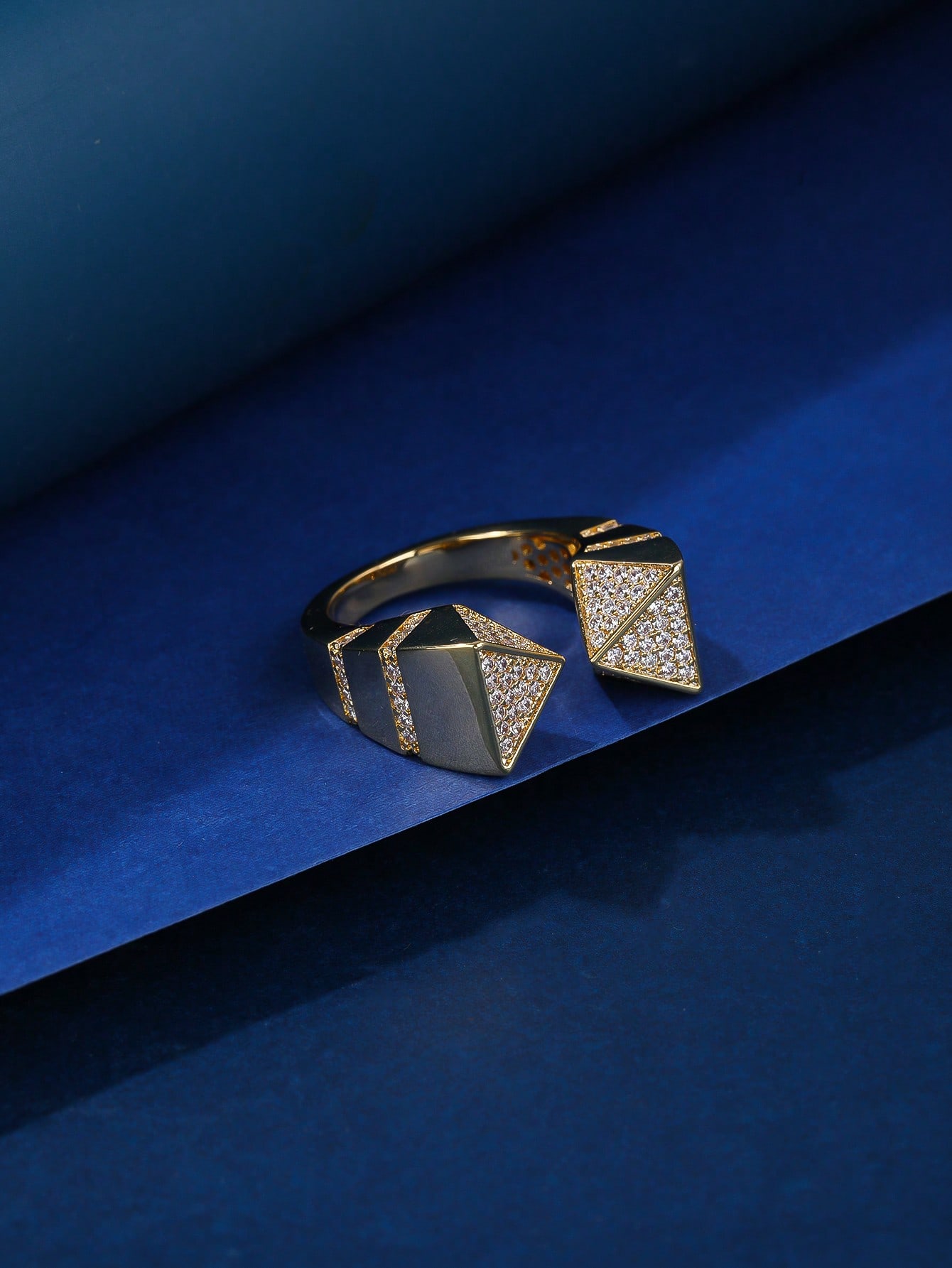 Elegant Geometric Copper Plating Inlay Zircon Gold Plated Open Rings display picture 2