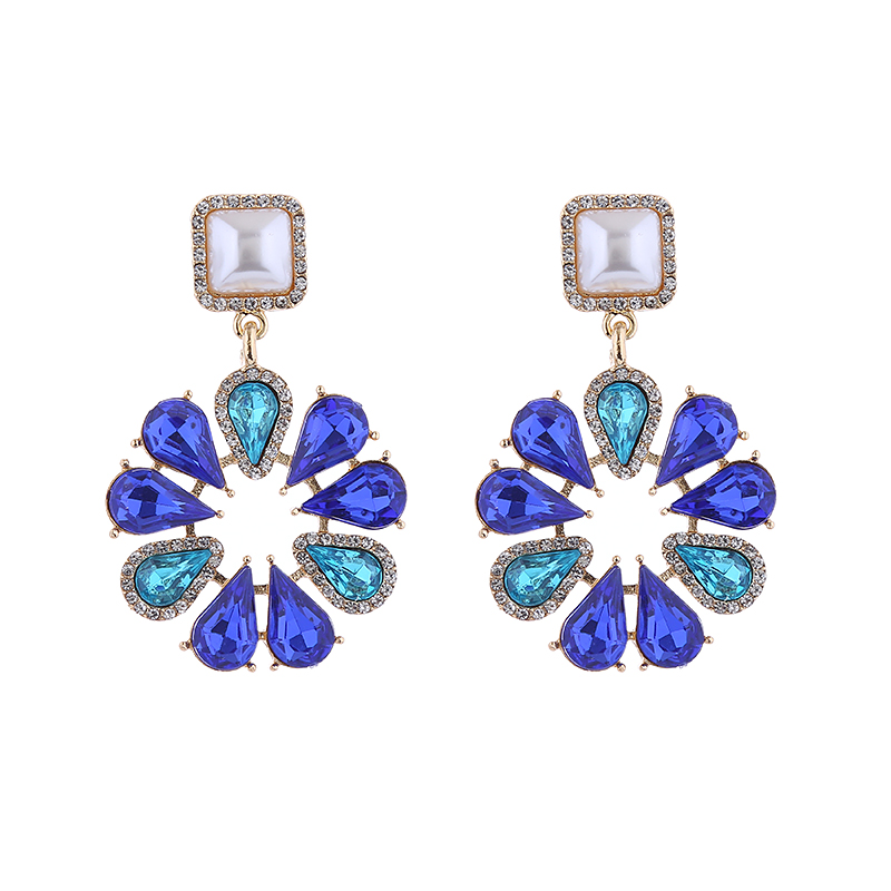 1 Pair Elegant Luxurious Flower Inlay Imitation Pearl Alloy Rhinestones Drop Earrings display picture 5