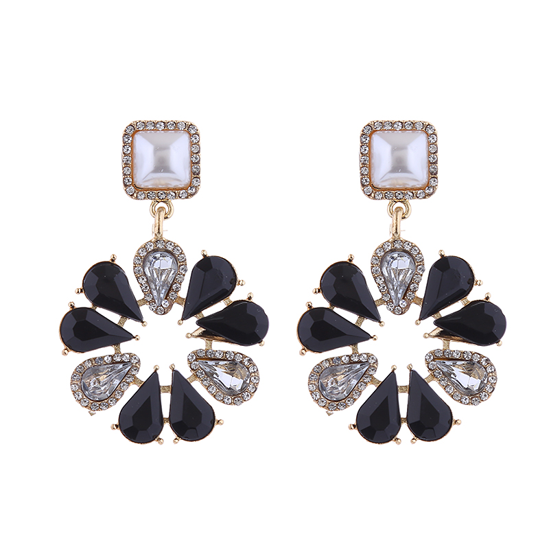 1 Pair Elegant Luxurious Flower Inlay Imitation Pearl Alloy Rhinestones Drop Earrings display picture 8