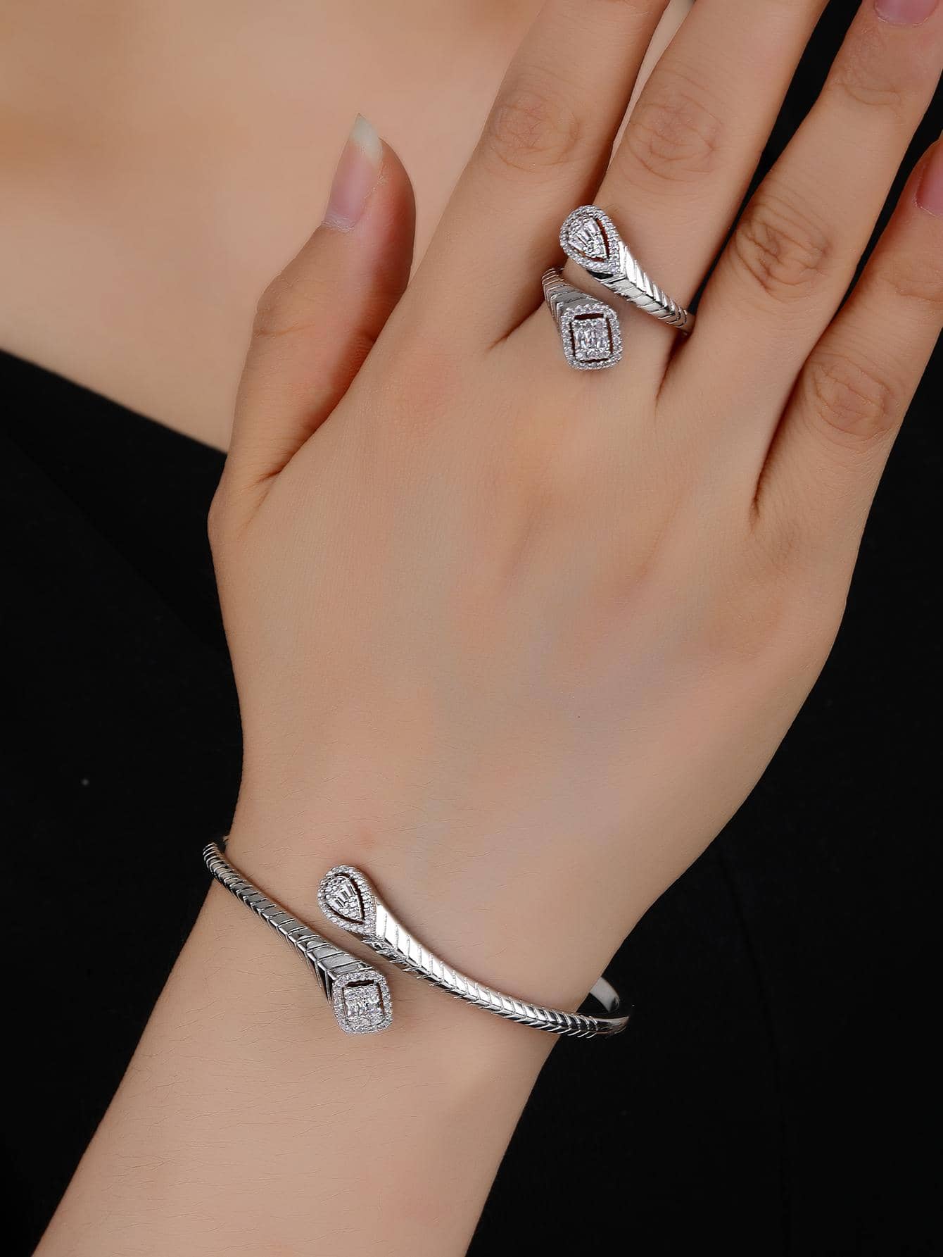 Simple Style Commute Solid Color Copper White Gold Plated Gold Plated Zircon Rings Bracelets In Bulk display picture 8