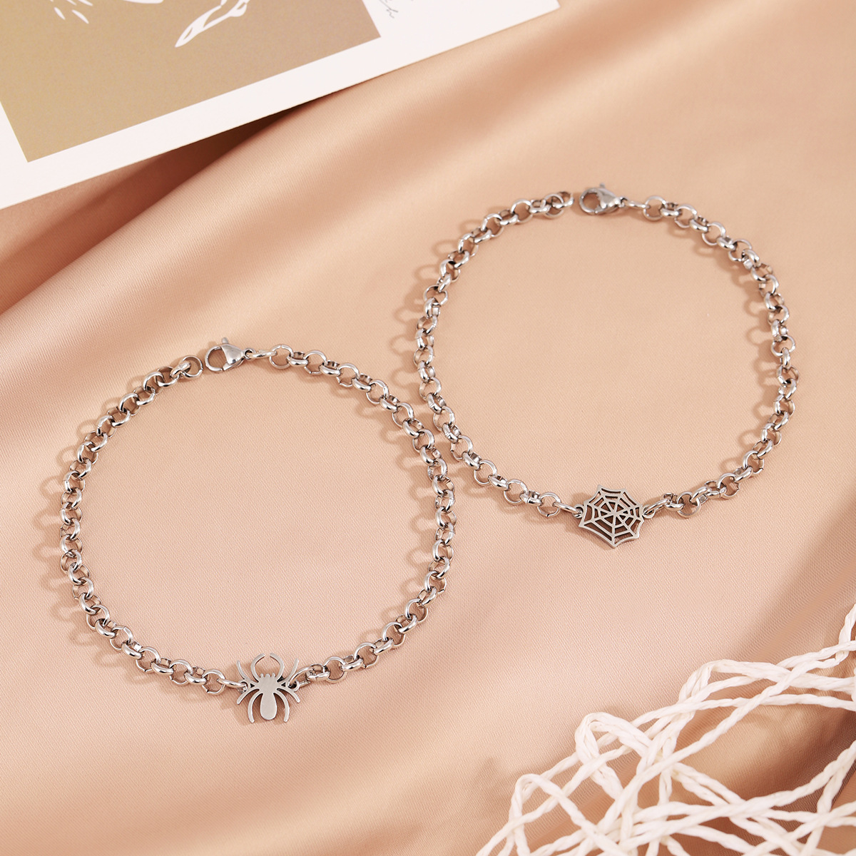 Simple Style Commute Spider Web Stainless Steel Chain Bracelets display picture 2