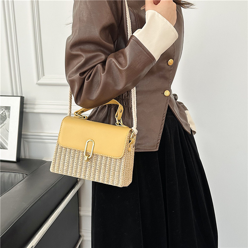 Women's Knit Color Block Vacation Square Magnetic Buckle Handbag display picture 1