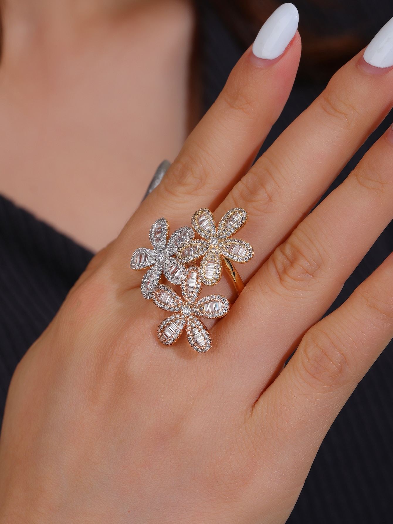 Elegant Lady Flower Copper Plating Inlay Zircon Gold Plated Open Rings display picture 3
