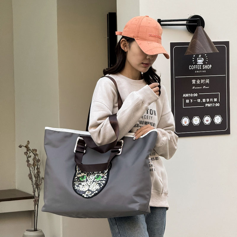 Women's Preppy Style Classic Style Streetwear Cat Oxford Cloth Travel Bags display picture 9