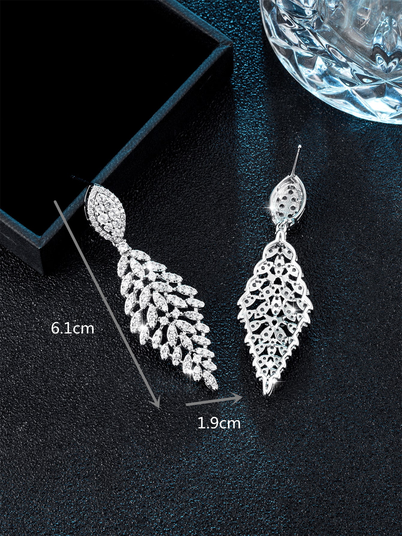 1 Pair Glam Luxurious Wedding Geometric Plating Inlay Brass Zircon White Gold Plated Drop Earrings display picture 4