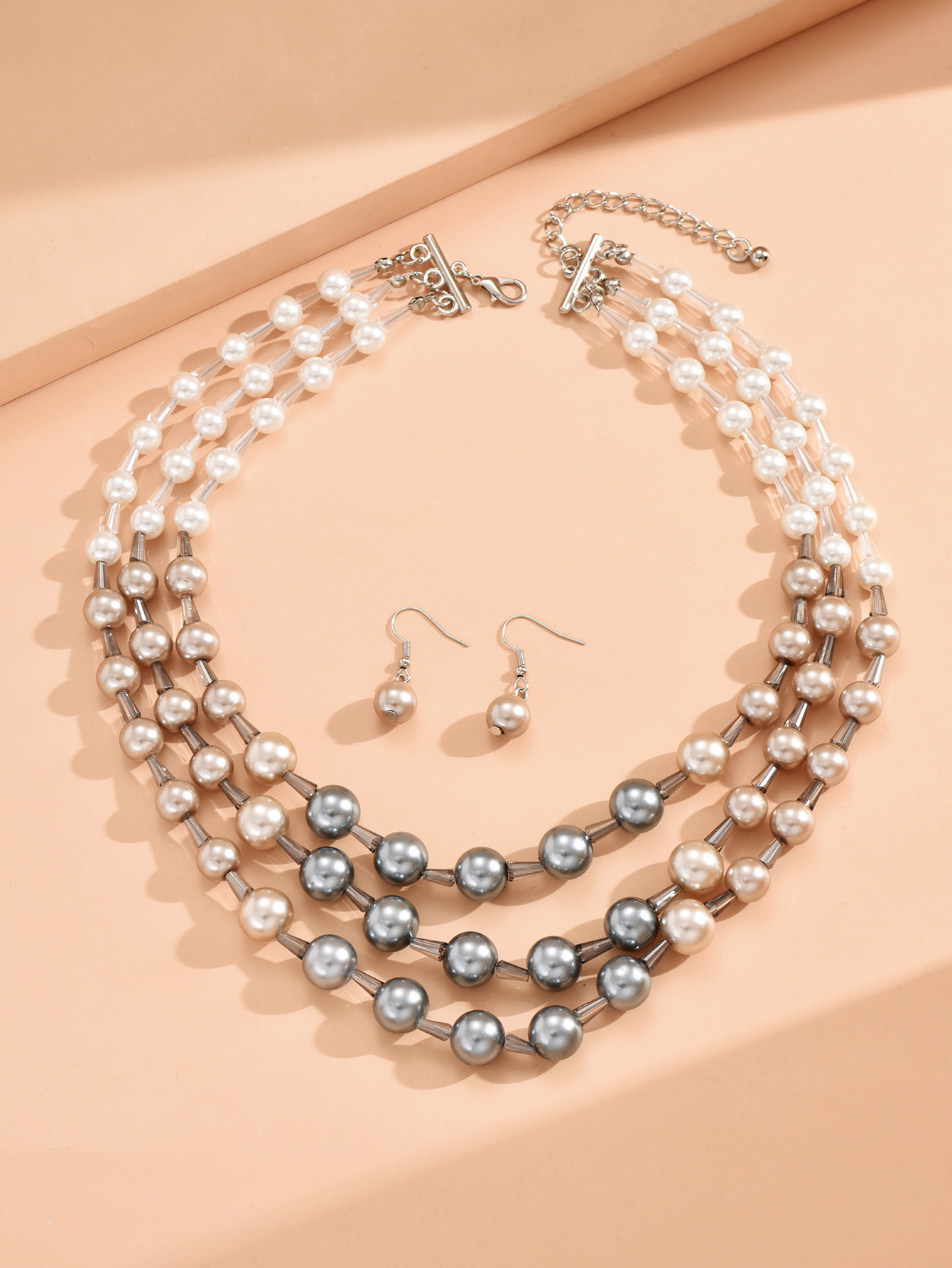 Einfacher Stil Klassischer Stil Runden Kunststoff Perlen Frau Schmuck-set display picture 6
