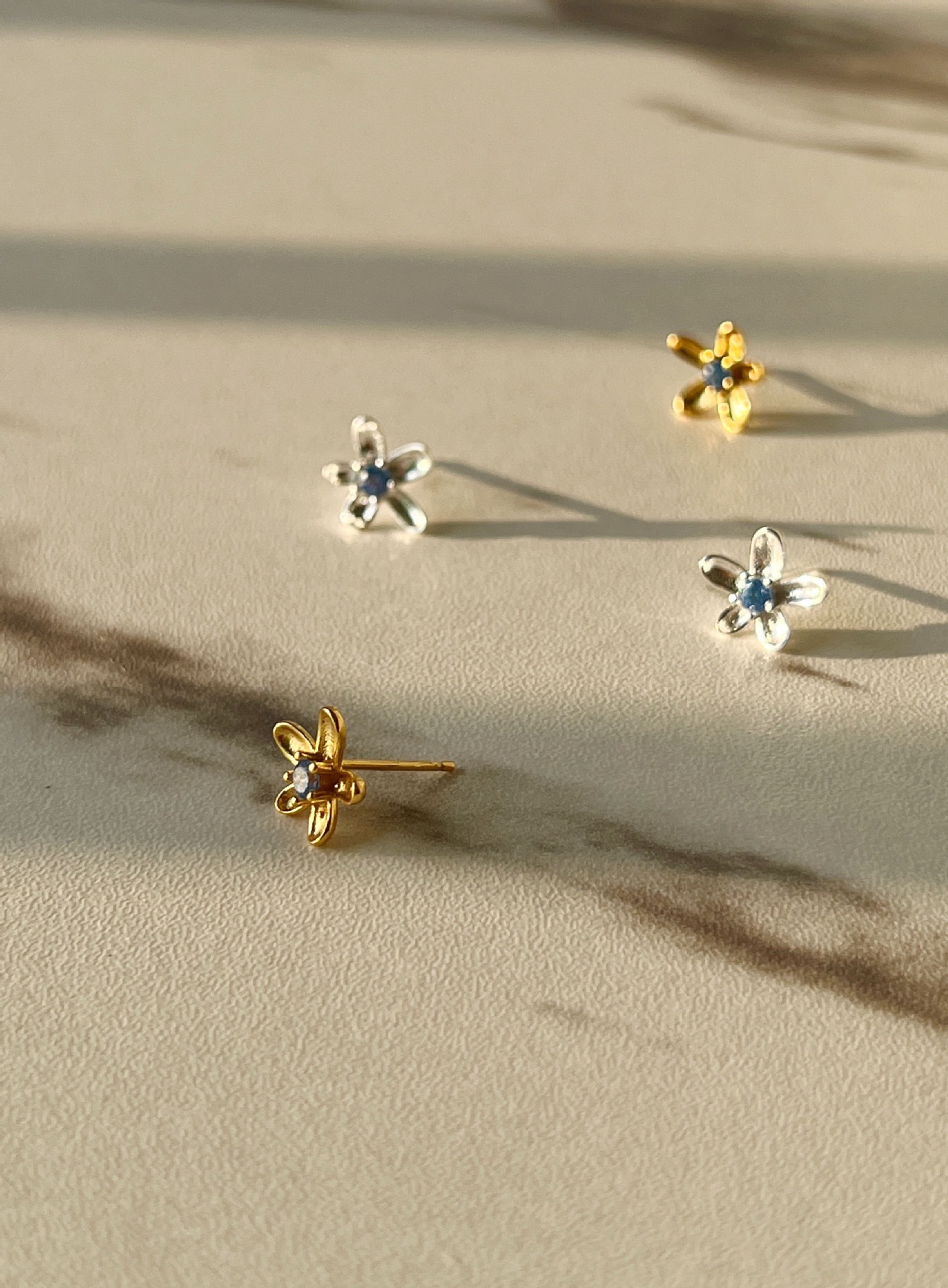 1 Piece Casual Flower Plating Sterling Silver Zircon 18k Gold Plated Silver Plated Ear Studs display picture 1