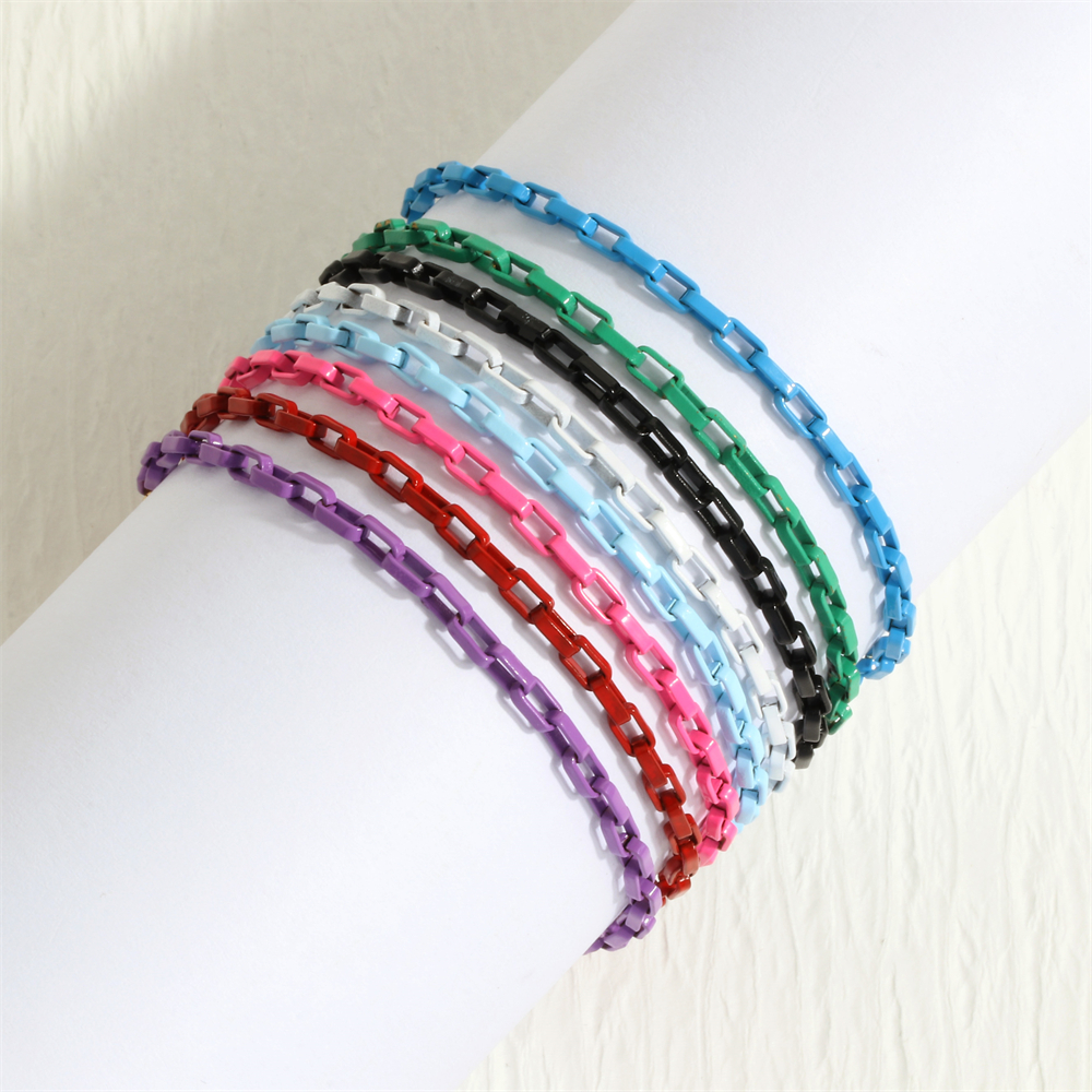 Rétro Style Simple Couleur Unie Le Cuivre Vernis Au Four Placage Plaqué Or 18k Bracelets display picture 3