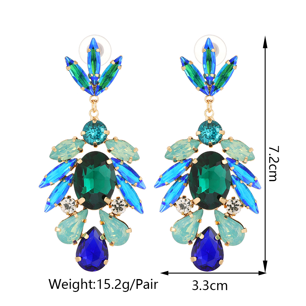 1 Pair Hip-hop Retro Color Block Hollow Out Inlay Ferroalloy Rhinestones Dangling Earrings display picture 1