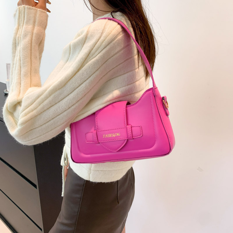 Women's Pu Leather Solid Color Streetwear Square Zipper Shoulder Bag Underarm Bag display picture 12