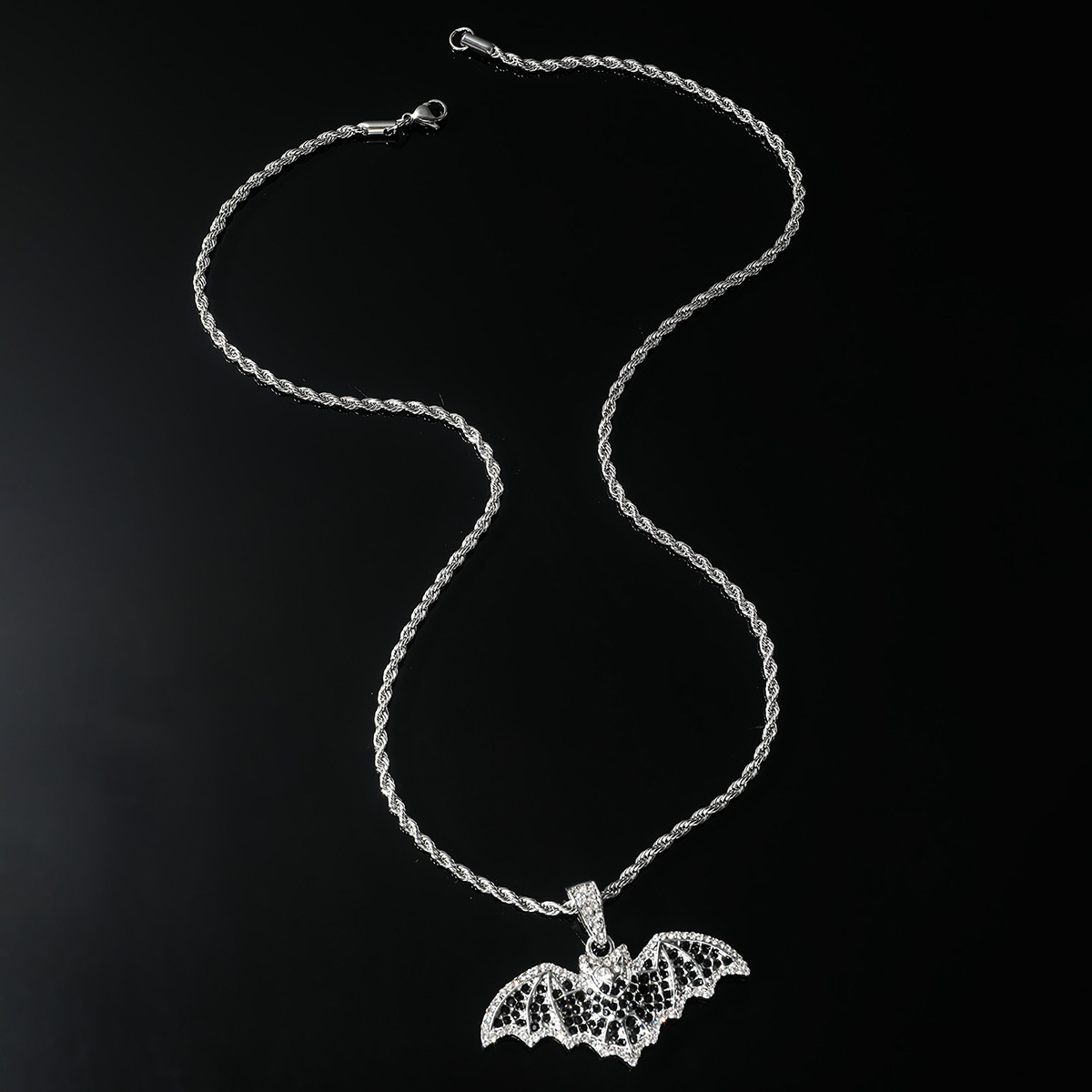 Hip-hop Bat Alloy Inlay Rhinestones Men's Pendant Necklace display picture 2