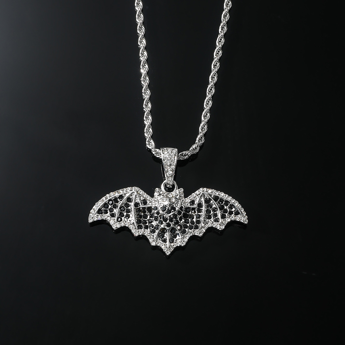 Hip-hop Bat Alloy Inlay Rhinestones Men's Pendant Necklace display picture 3