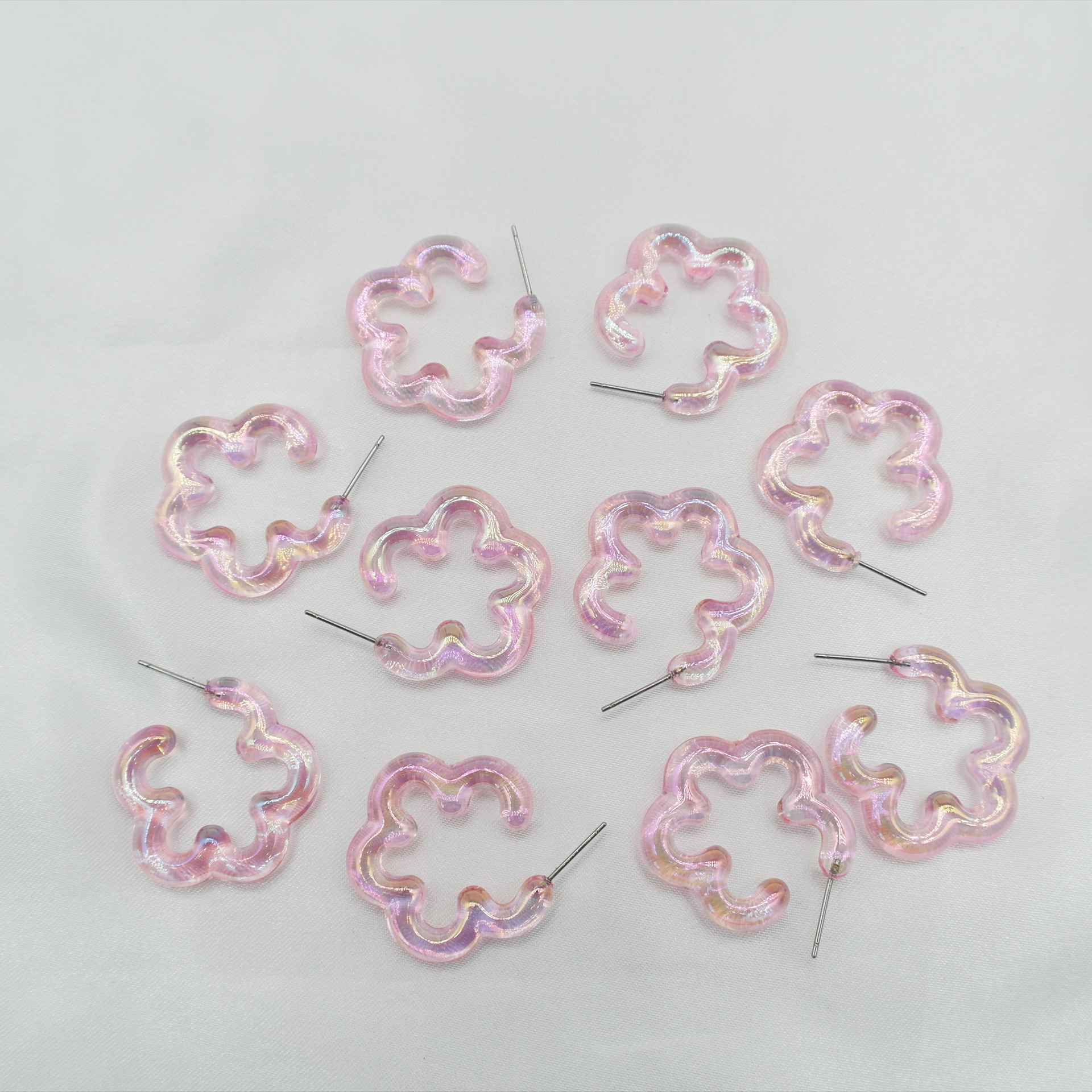 1 Pair Sweet Flower Hollow Out Arylic Ear Studs display picture 2