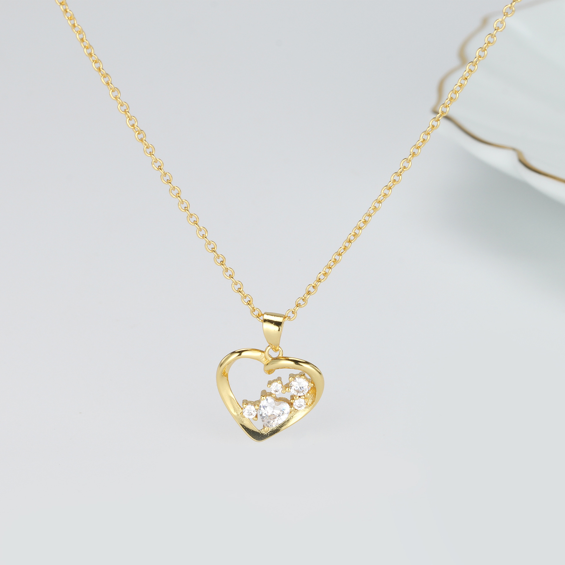 Simple Style Heart Shape Sterling Silver Inlay Rhinestones Pendant Necklace display picture 4