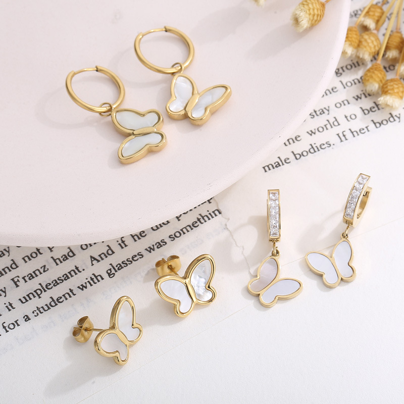 Acero Titanio Chapados en oro de 18k Estilo Simple Embutido Mariposa Ópalo Aretes Collar display picture 6