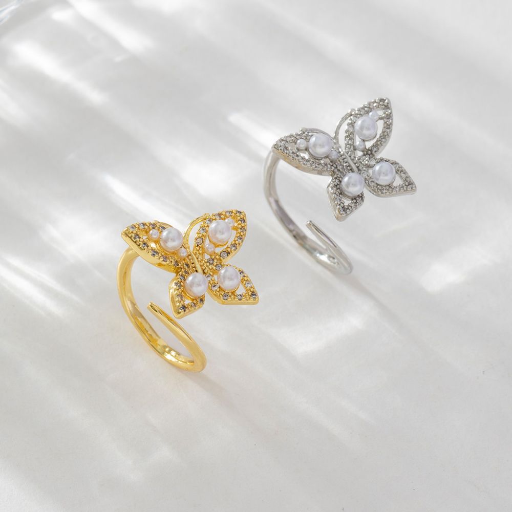 Simple Style Butterfly Copper Inlay Pearl Zircon Rings display picture 2