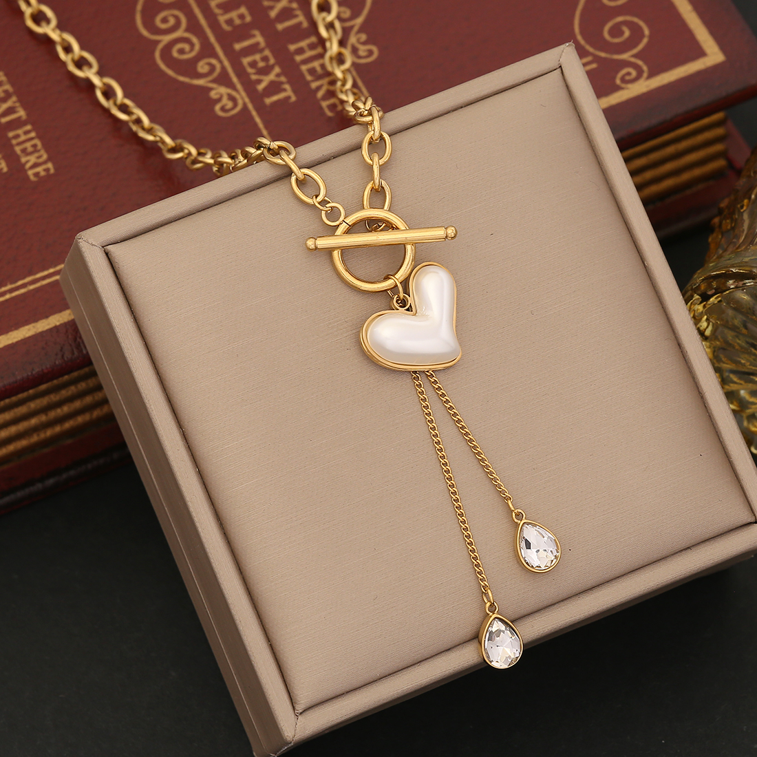 Wholesale Simple Style Commute Heart Shape 304 Stainless Steel Copper Plating 18K Gold Plated Zircon Pendant Necklace display picture 4