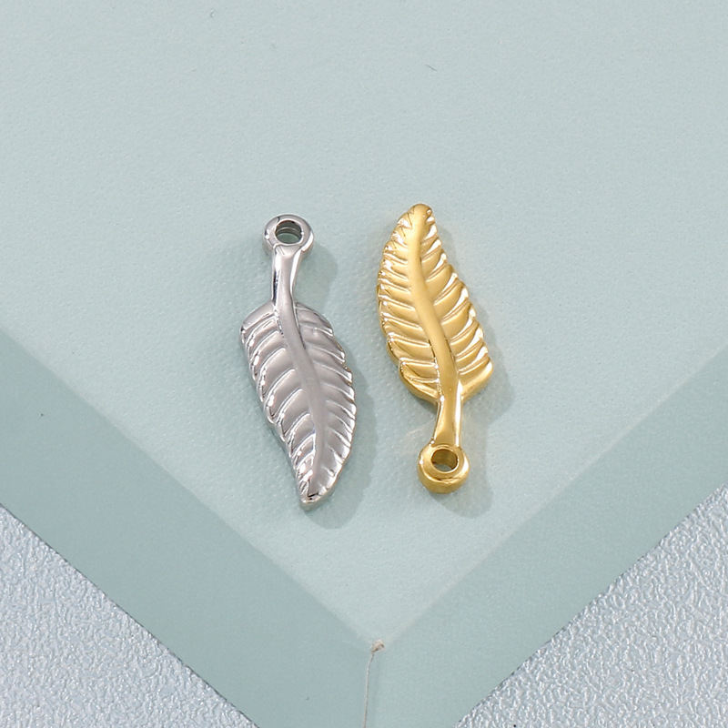 1 Piece Stainless Steel 18K Gold Plated Hand Tree Leaves display picture 4