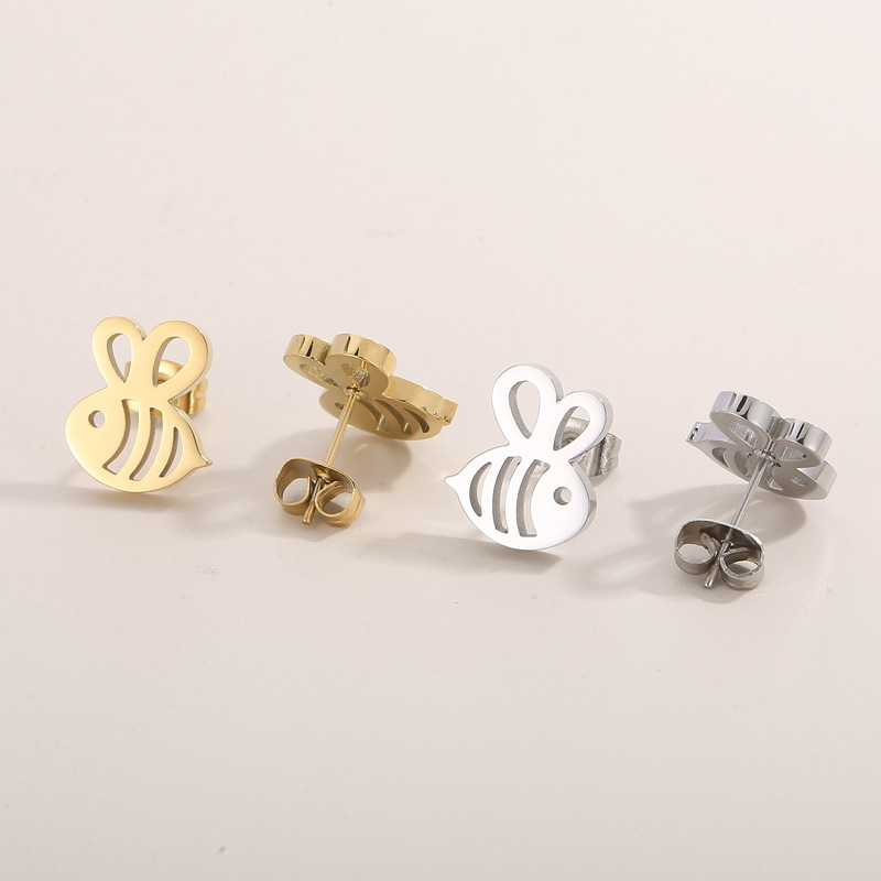 1 Pair Cute Simple Style Bee Plating Hollow Out Stainless Steel 18K Gold Plated Ear Studs display picture 1